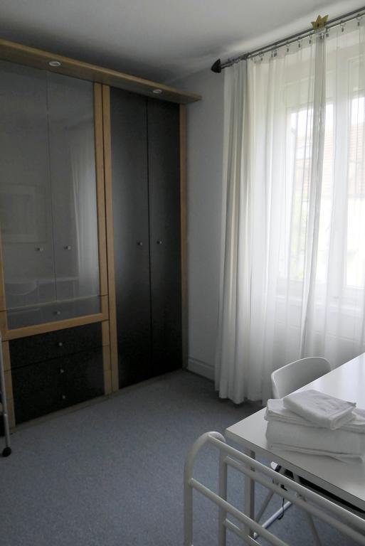 B&B Schlettstadterstrasse Basel Exteriör bild