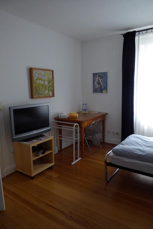 B&B Schlettstadterstrasse Basel Exteriör bild