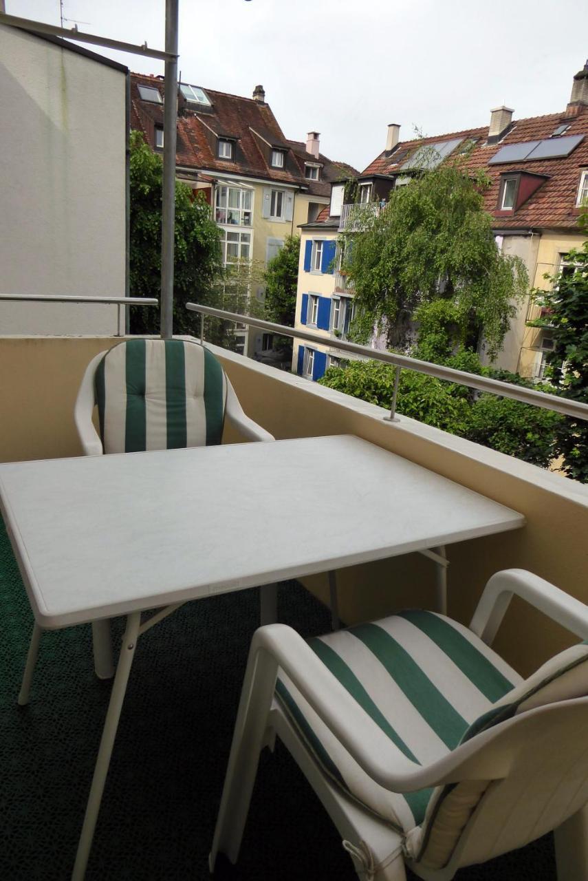 B&B Schlettstadterstrasse Basel Exteriör bild
